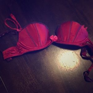 VS RED push up and padded bra
